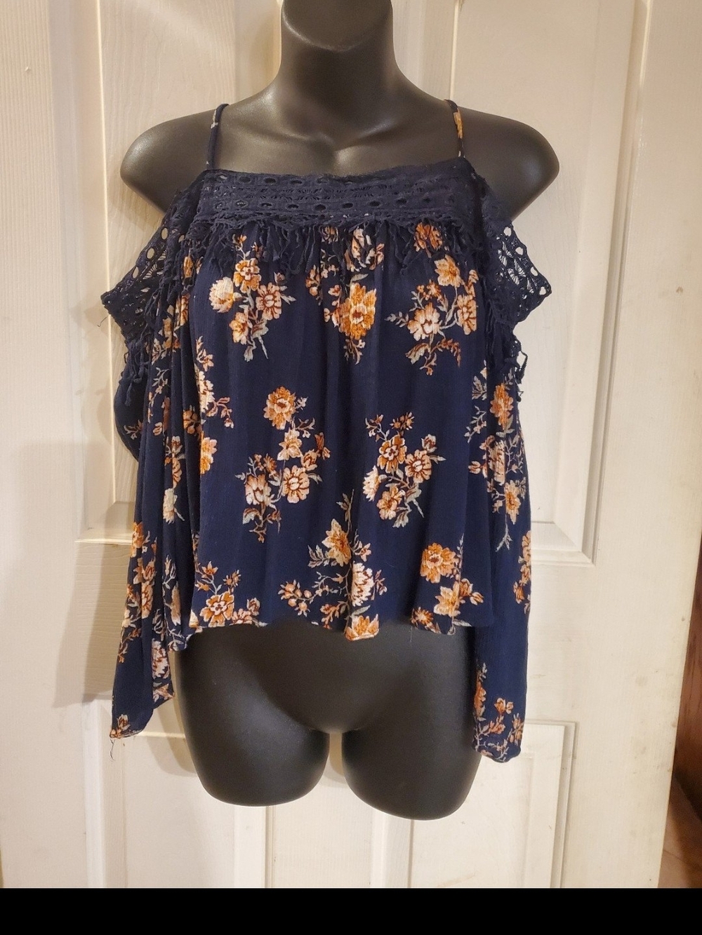 Sadie & Sage Navy Floral Cold-Shoulder Crochet Yoke Top